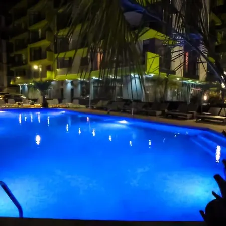 Appartamento Sea Breeze Double - Pool & Langa Plaja *